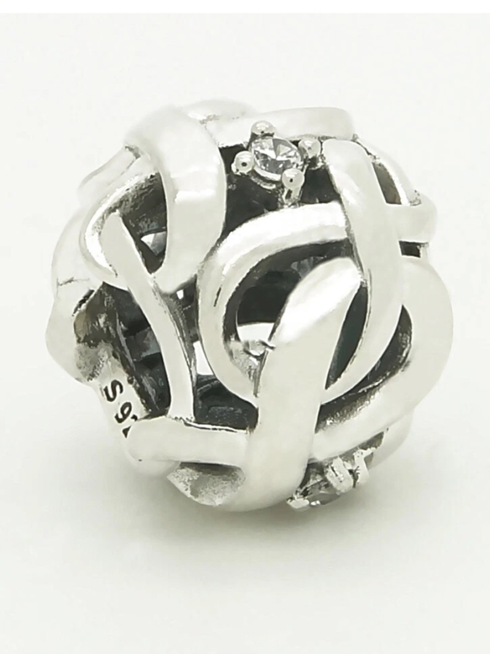 Pandora infinity knot charm bead
925 sterling silver